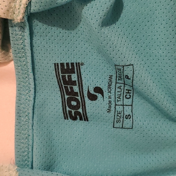 Workout Tank - Picture 4 of 4